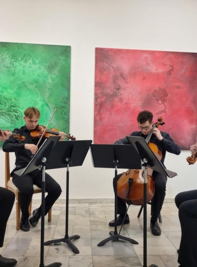 Divná parta znovu pohromadě. Brněnská galerie slaví výročí legendární výstavou