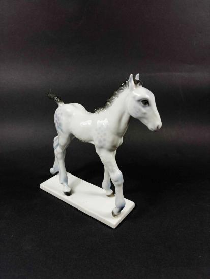 Porcelánová soška hříbátka - 4
