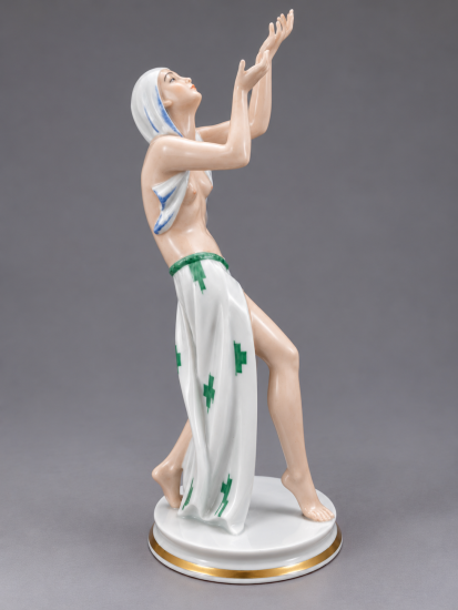 Porcelánova socha tanečnice - 3 Porcelánova socha tanečnice - 3