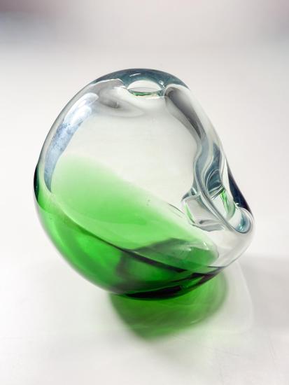 Skleněná váza, Škrdlovice, 18, 5 cm - 3 Skleněná váza, Škrdlovice, 18, 5 cm - 3