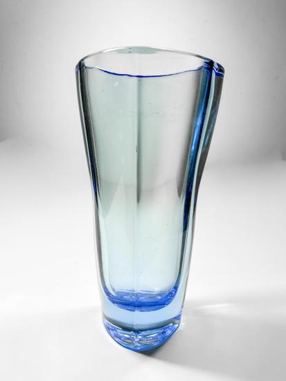 Modrá trojhraná váza 20 cm - 3 Modrá trojhraná váza 20 cm - 3