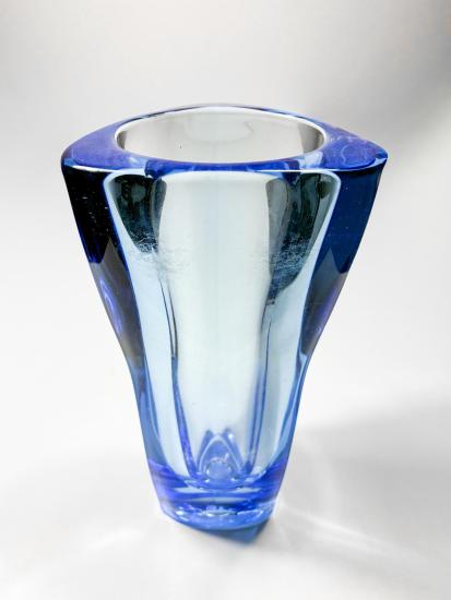 Modrá trojhraná váza 20 cm - 4 Modrá trojhraná váza 20 cm - 4