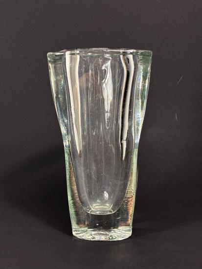 Čirá trojhranná váza, 20 cm - 3 Čirá trojhranná váza, 20 cm - 3