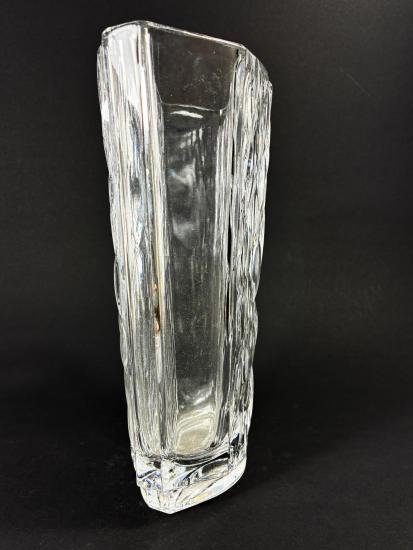Váza s reliéfní strukturou, výška 22,5 cm - 3 Váza s reliéfní strukturou, výška 22,5 cm - 3