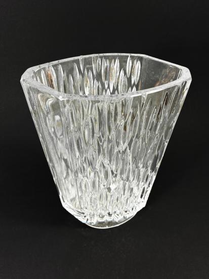 Váza s reliéfní strukturou, výška 22,5 cm - 4 Váza s reliéfní strukturou, výška 22,5 cm - 4