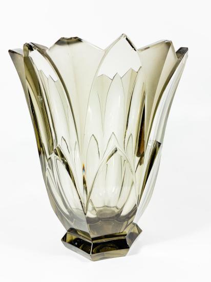 Šedá váza, výška 21 cm. - 1 Šedá váza, výška 21 cm. - 1