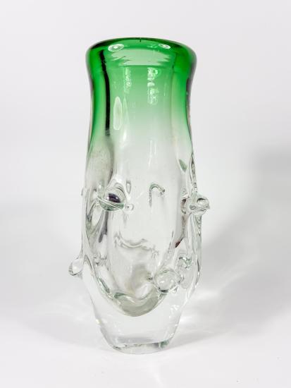 Váza se zeleným žíháním, výška 25 cm. - 1 Váza se zeleným žíháním, výška 25 cm. - 1