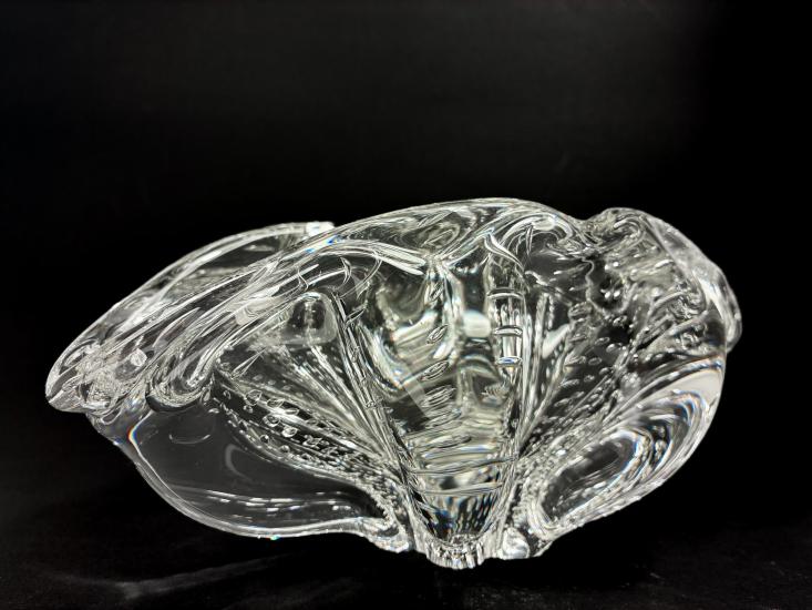 Masivní popelník z čirého skla. průměr 25 cm - 5 Masivní popelník z čirého skla. průměr 25 cm - 5