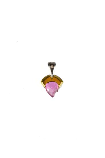 Zlatý přívěs s růženínem a diamanty