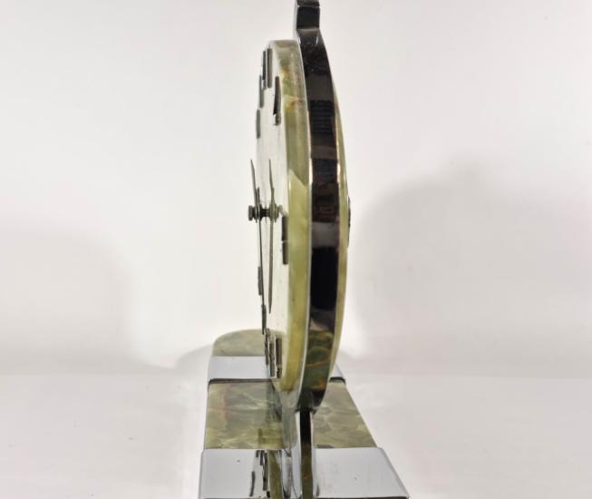 Art deco hodiny