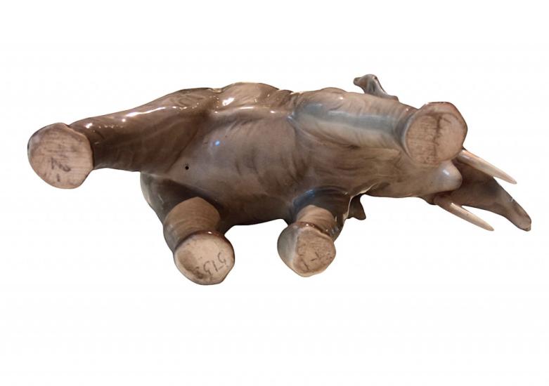 Porcelánový slon