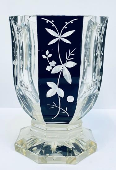 Váza art deco