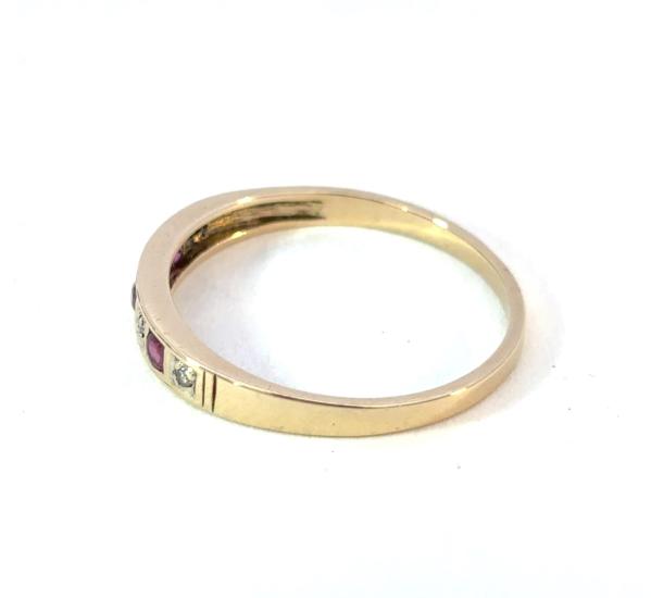 Zlatý prsten s rubíny a diamanty, 9 k, vel. 56 - 8