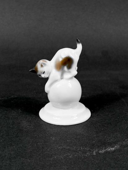 Porcelánová soška koťátka - 3