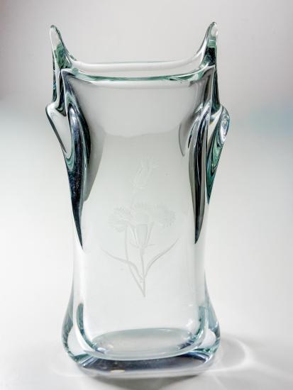 Hutní váza s rytinou květiny, 30 cm - 4 Hutní váza s rytinou květiny, 30 cm - 4