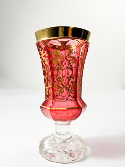 Červený pohár, florální zlacení, 16 cm - 1 Červený pohár, florální zlacení, 16 cm - 1