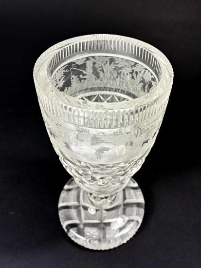 Broušený pohárek s loveckým motivem, 16 cm - 5 Broušený pohárek s loveckým motivem, 16 cm - 5