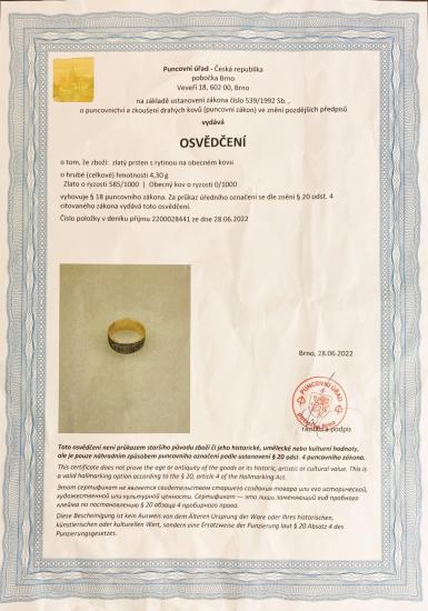 Zlatý prsten s rytinou, vel. 58