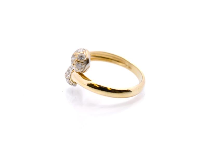 Zlatý prsten se zirkony, vel. 53