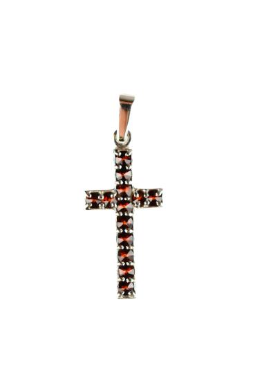 Stříbrný křížek s českými granáty