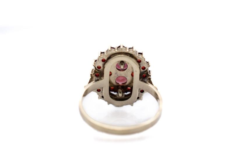 Stříbrný prsten s českými granáty, vel. 56