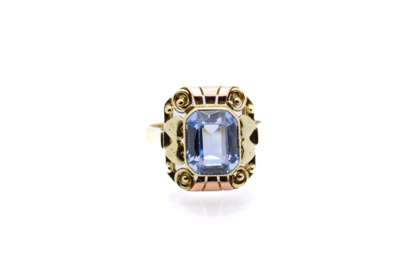 Zlatý prsten s modrým kamenem - topaz, vel. 51