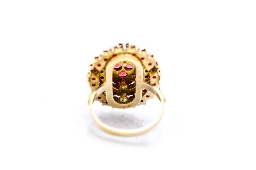 Stříbrný prsten s českými granáty, vel. 52