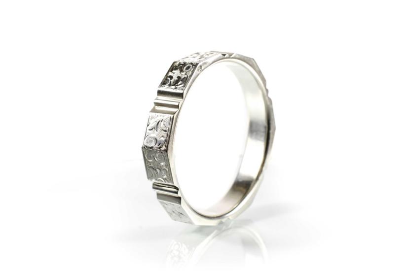 Starožitný stříbrný náramek, 28,09g