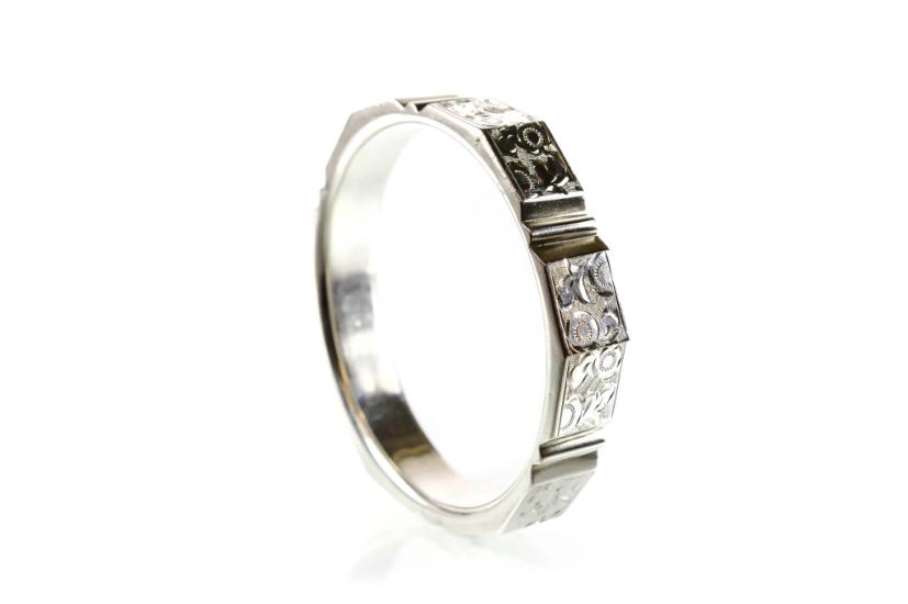 Starožitný stříbrný náramek, 28,09g