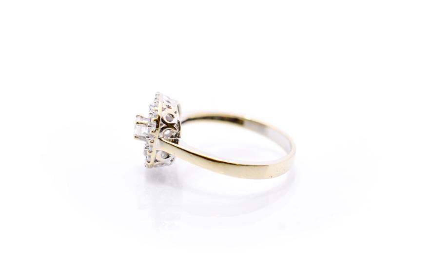 Zlatý prsten se zirkony, vel. 55