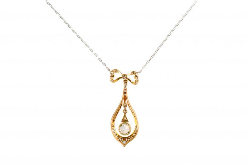 Starožitný zlatý kolier s diamanty