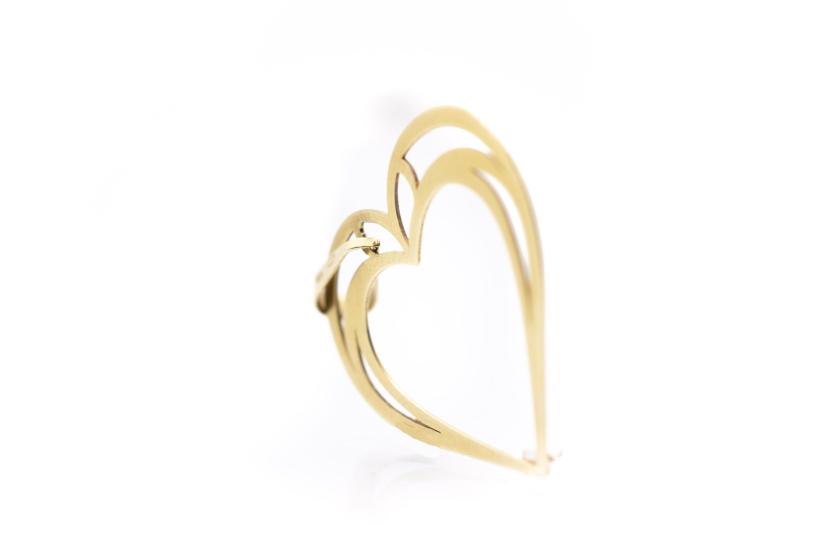 Zlatý přívěsek srdce