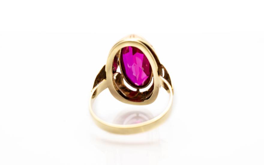 Zlatý prsten s červeným kamenem - rubín, vel. 58