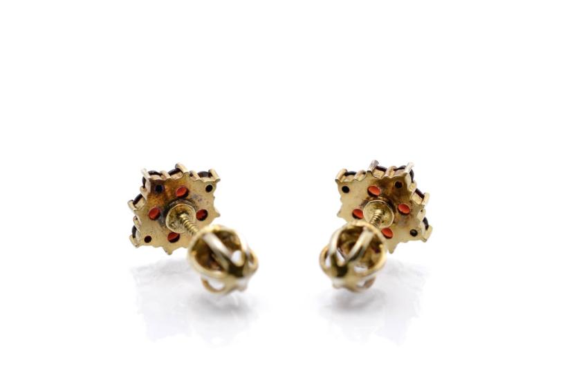 Stříbrné náušnice s českými granáty, šroubek