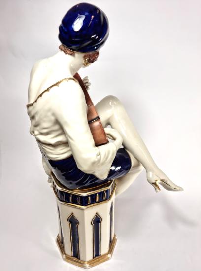 Dívka s banjem - Art Deco