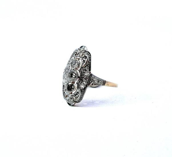 Starožitný zlatý prsten s diamanty, vel. 53,5