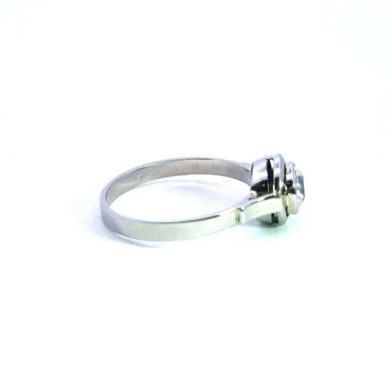 Prsten z bílého zlata s briliantem 0,7 ct, vel. 55,5