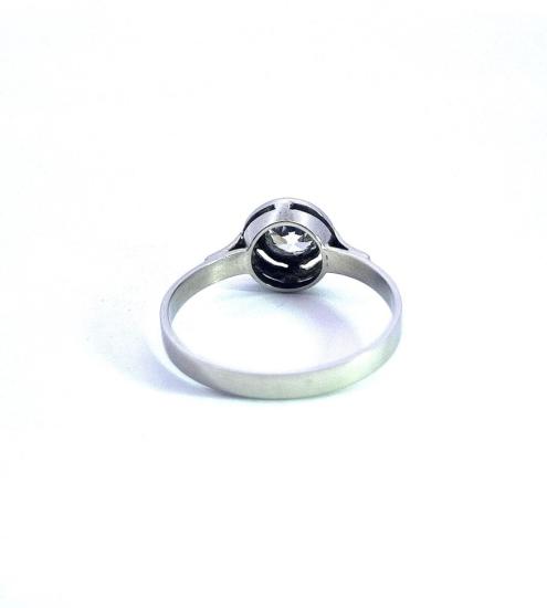 Prsten z bílého zlata s briliantem 0,7 ct, vel. 55,5