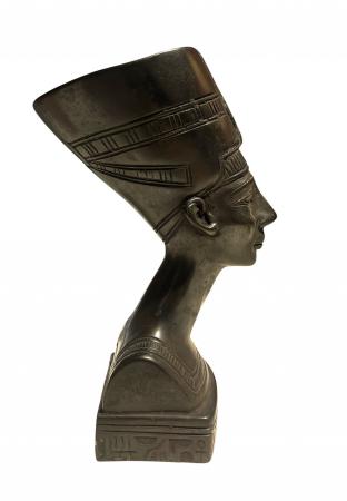 Busta královny Nefertiti