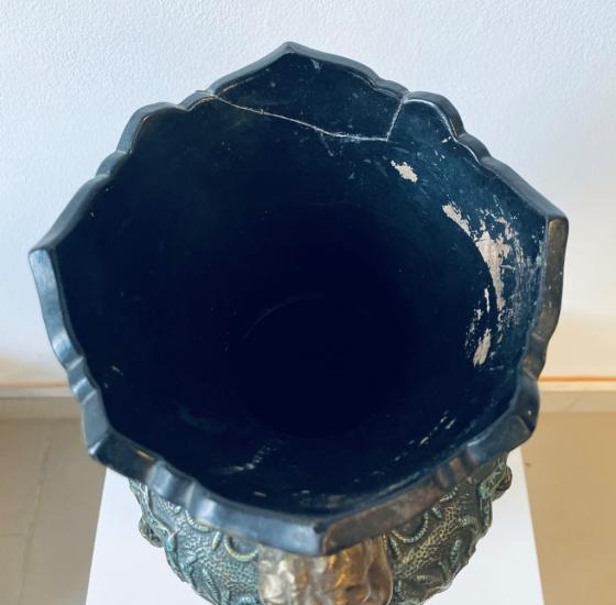 Dekorativní váza s andělíčky