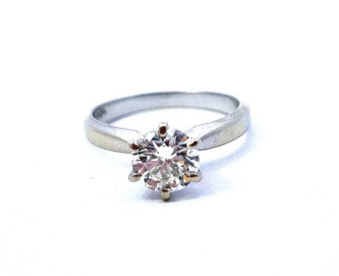 Zlatý prsten s briliantem 1,01 ct, vel. 52