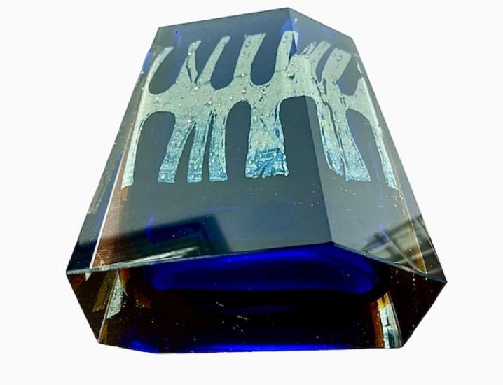 Váza se zataveným stříbrem, Exbor