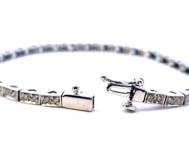 Zlatý náramek s diamanty, 12,20 g