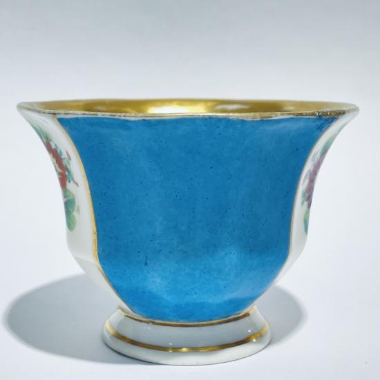 Porcelánový hrníček s podšálkem - modrý