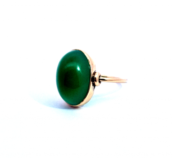 Zlatý prsten s chalcedonem, vel. 57
