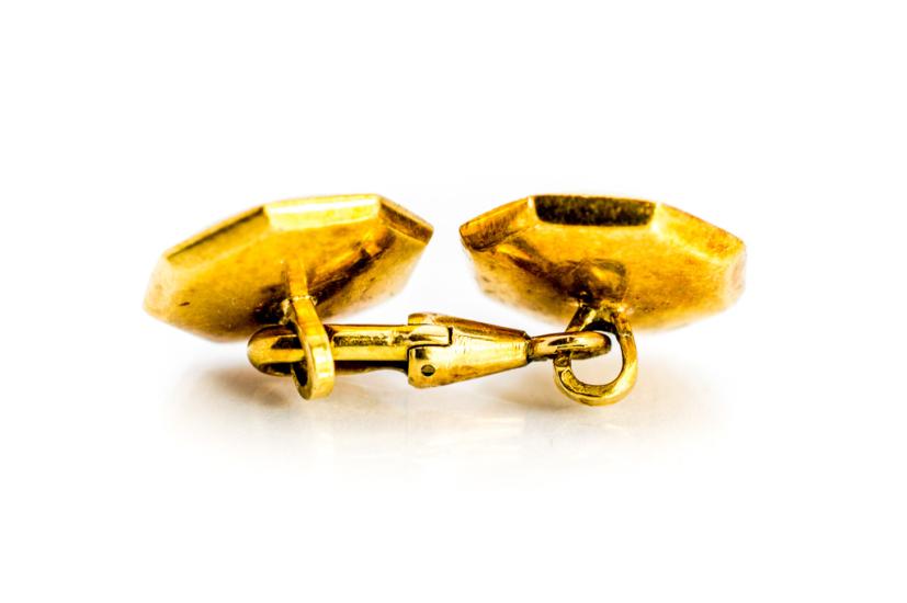 Manžetové knoflíky ve zlatě