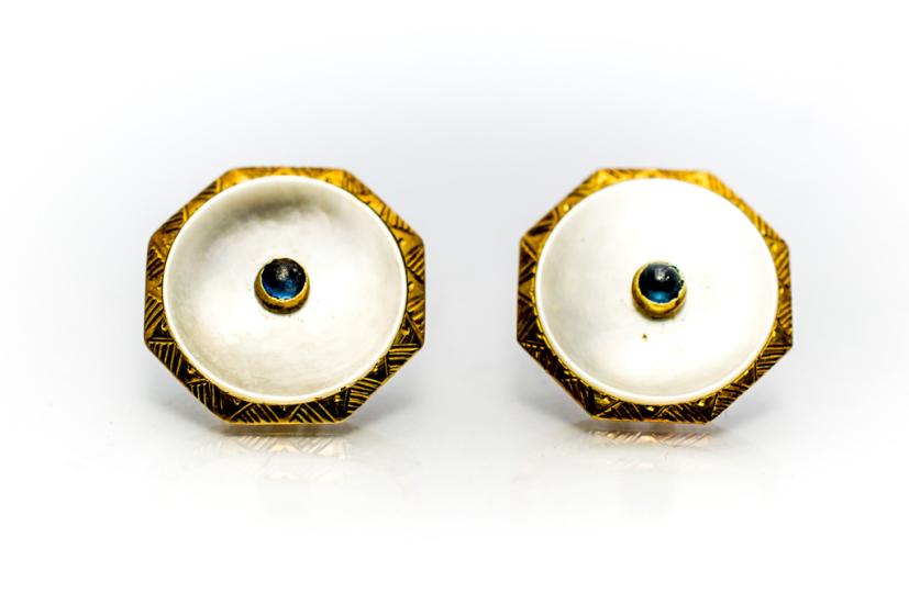 Manžetové knoflíky ve zlatě