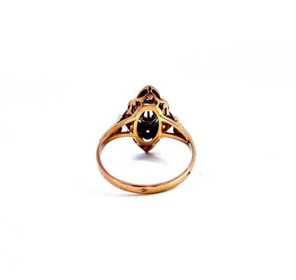 Zlatý prsten s leukosafírem, vel. 54