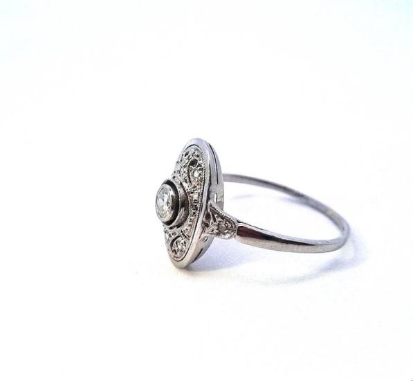 Zlatý prsten s diamanty, Art-Deco, vel. 54,5