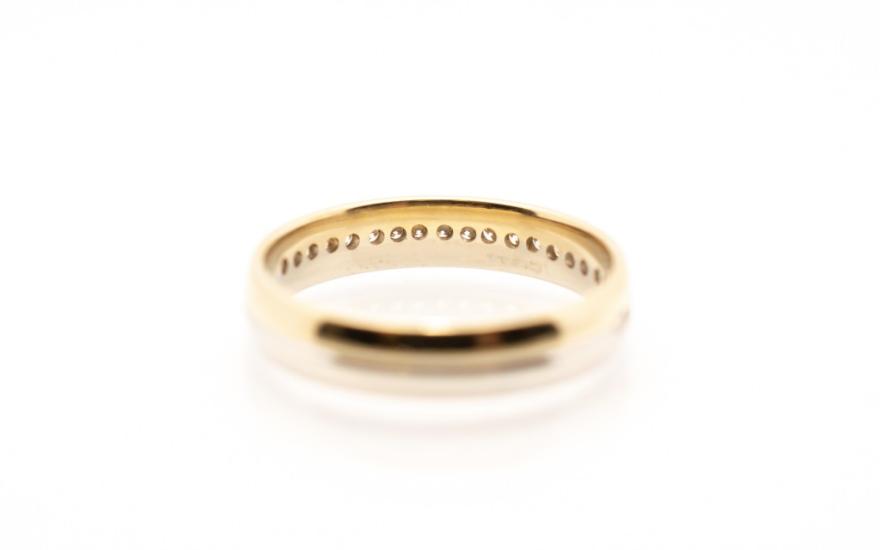 Zlatý prsten s diamanty, vel. 53